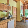 Отель Pet-friendly Leicester 'mountain View' Escape, фото 24