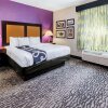 Отель La Quinta Inn & Suites by Wyndham DFW Airport West - Bedford, фото 32