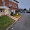 Отель Lovely 2-bed Apartment in West Bromwich, фото 7
