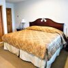 Отель Sutton Inn, фото 13