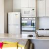 Отель Accommodate Canberra - Griffin Kingston Central Apartments, фото 9