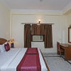 Отель OYO 9585 Hotel Kavya Palace, фото 3