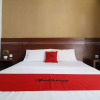 Отель RedDoorz Plus @ Cakranegara, фото 16