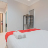 Отель RedDoorz Plus near Siloam Hospital Balikpapan, фото 11