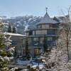 Отель Whistler Town Plaza by Whiski Jack, фото 25