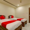 Отель OYO 13584 Hotel Ruchi, фото 18
