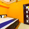 Отель SPOT ON 61254 Lucky Guest House, фото 2