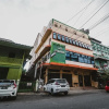 Отель RedDoorz Plus near WTC Batanghari Mall, фото 1