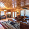 Отель Hemlock Inn - Eight Bedroom Cabin, фото 2