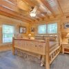 Отель Lone Wolf Lodge - Three Bedroom Cabin, фото 18