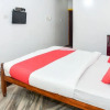 Отель Oyo 29697 Glory Lazfina Guest House, фото 13