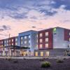 Отель Holiday Inn Express & Suites Salem North - Keizer, an IHG Hotel, фото 1
