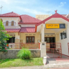 Отель Tiga Sinar Residence by OYO Rooms, фото 1