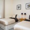 Отель Prestwick Town Center Flat, фото 3