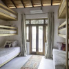 Отель A Sophisticated Spacious Beach Villa With 20 Meter Water Slide, фото 4