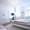 Отель Cosy 3 Room Viennese Flat - 10min To City Center, фото 7