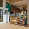 Отель Near Theme Parks! Gorgeous 3 BR Town Home, Splash Park, Pool, Lake, And More!, фото 43