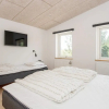 Отель 10 Person Holiday Home in Knebel, фото 4