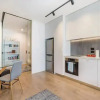 Отель Classy And Contemporary Living!, фото 7