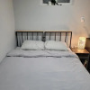 Отель Guest House - Master Bedrooms in Bayview Village - Central North York, Toronto, фото 5