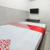 Отель OYO 92157 Benteng Kost, фото 16