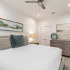 Отель Four Suns by Avantstay 5 Mins TO Beach OCC 20! Arcade Game, Ping Pong, BBQ & Pool!, фото 19