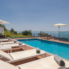 Отель Traditional villa, A/C, heated pool, sea and Funchal views | Vila da Portada, фото 14