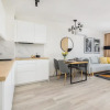 Отель Apartment With Parking & A/C by Renters, фото 11