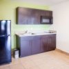 Отель Americas Best Value Inn And Suites Mesa/studio 6 Mesa, фото 3