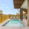 Отель Anchor House - Private Pool & Ocean Views!, фото 17