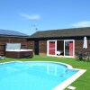 Отель The Pool House at Upper Farm Henton, фото 10