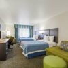 Отель Days Inn & Suites by Wyndham East Flagstaff во Флагстафф