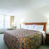 Отель Rodeway Inn & Suites Greensboro Southeast, фото 4