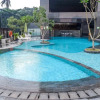 Отель Nice And Elegant 1Br At L'Avenue Pancoran Apartment, фото 12