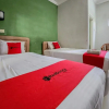 Отель RedDoorz near Juanda International Airport 2, фото 30