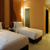 Отель Lynt Hotel Jakarta, фото 15