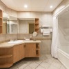 Отель Hôtel & Suites Le Dauphin Drummondville, фото 7