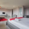 Отель Fafa Hills Resort Puncak by RedDoorz, фото 40