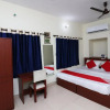 Отель Holiday Club By OYO Rooms, фото 15