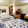 Отель Covered Wagon Motel, фото 5