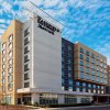 Отель Fairfield Inn & Suites by Marriott Savannah Midtown в Саванне