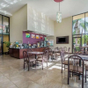Отель Quality Inn & Suites At Tropicana Field, фото 7
