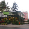 Отель View Park Hotel в Тагайтае