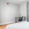 Отель Stylish 2Br Apartment in the Heart of Hamilton 3, фото 10