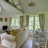 Отель Quaint Holiday Home in Hartfield for Couples Near City Centre, фото 2