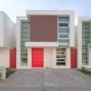 Отель New House / VIP / 1 Block to the Beach, фото 12