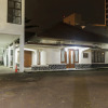 Отель RedDoorz Plus near RS PMI Bogor, фото 1