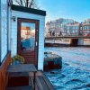 Отель Rembrandt Square Houseboat в Амстердаме