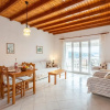 Отель Renoula Walk to Beach Sea Views A C Wifi Car Not Required - 243, фото 12