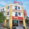 Отель OYO 335 Sunrise Golden Hotel в Каджанге